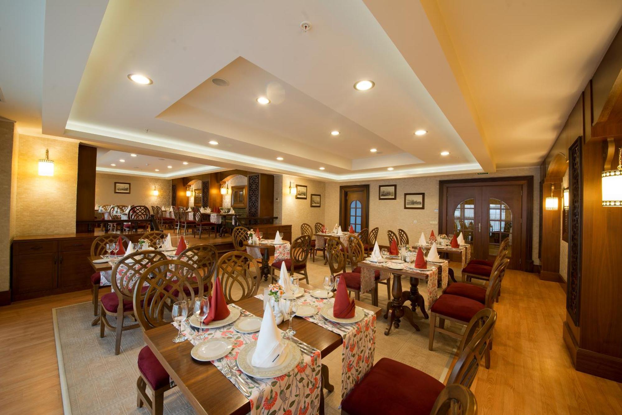 Aydinbey King's Palace & 5* Sidé